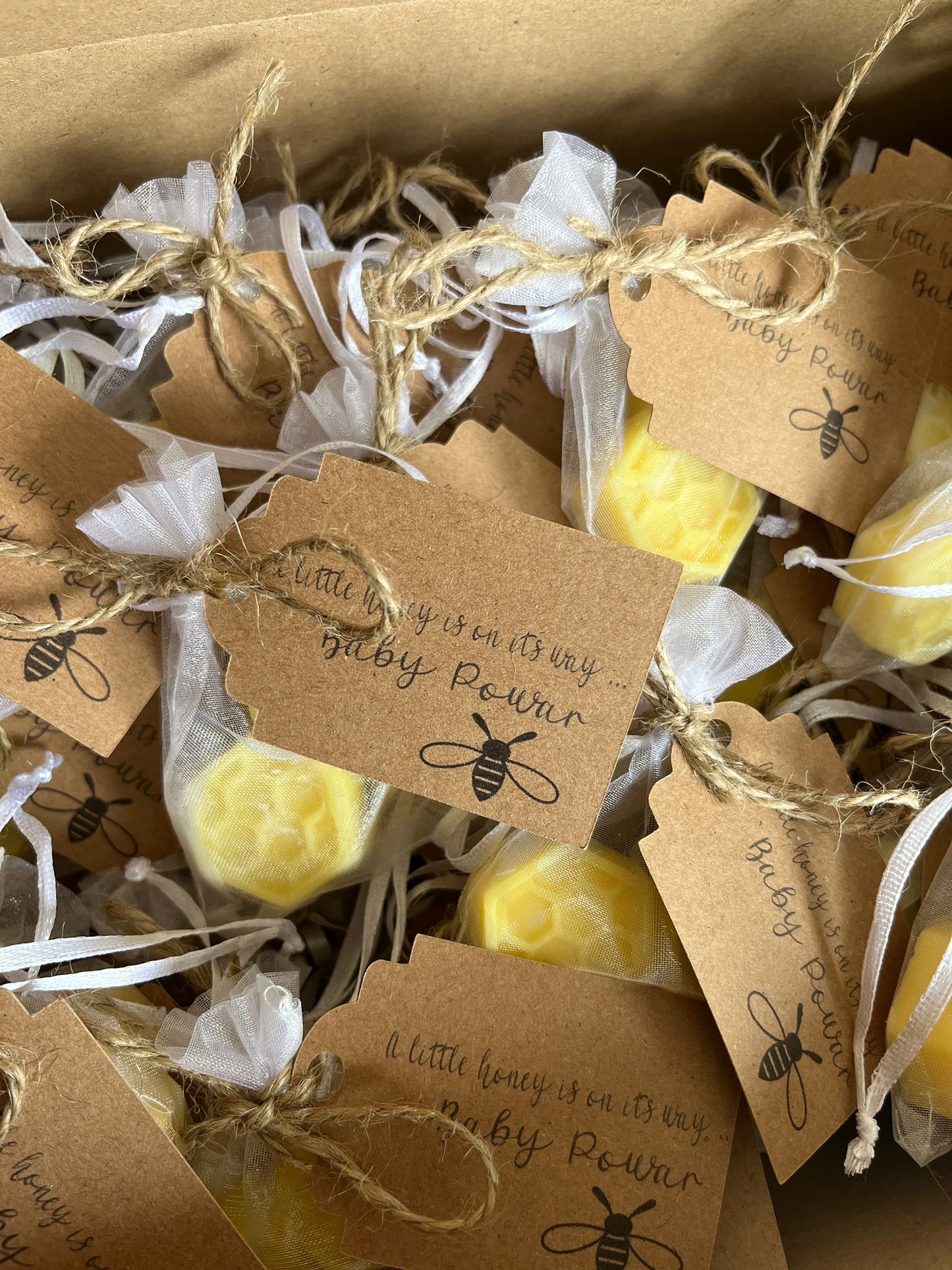 Bee/ Honeycomb Wax Melts- Favours